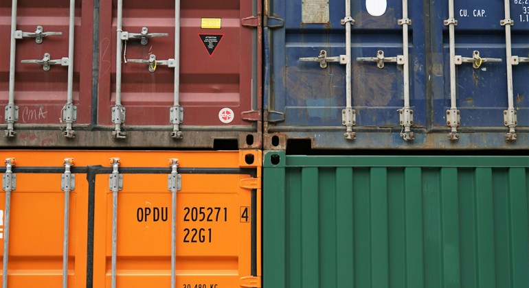 Container (10)
