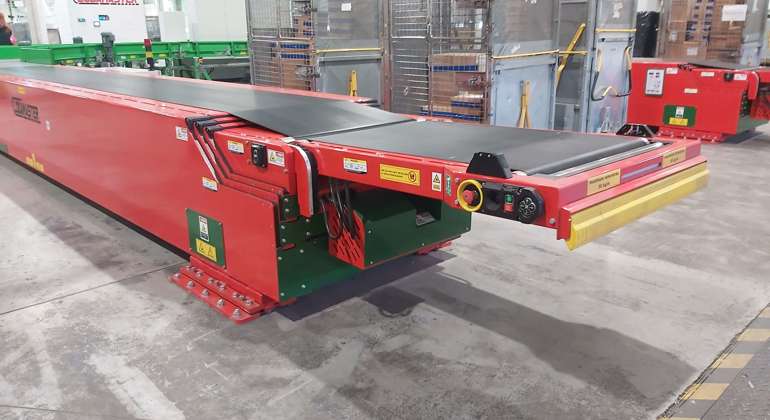 Belted Telescopic Conveyor (8)