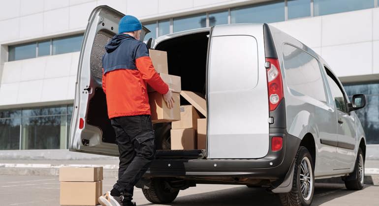 Van Loading with Packages